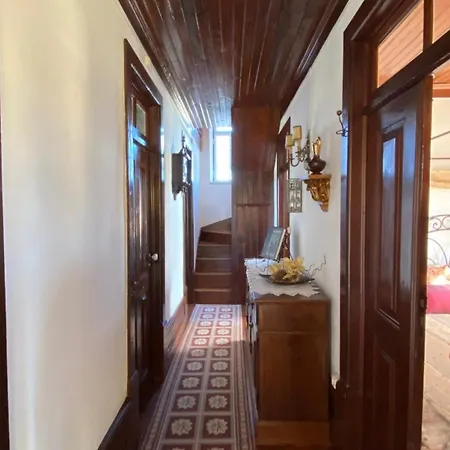 Condessa Da Arrifana *