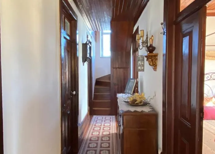 Condessa Da Arrifana *