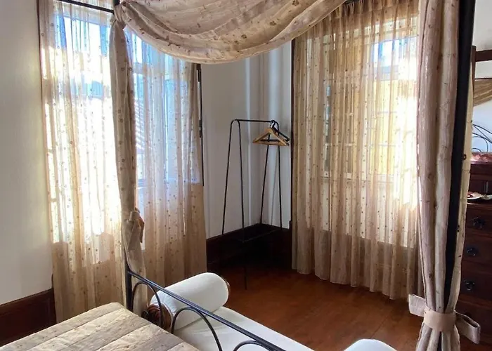 Condessa Da Arrifana Feriehus *